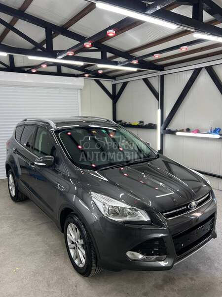 Ford Kuga 4x4 CH