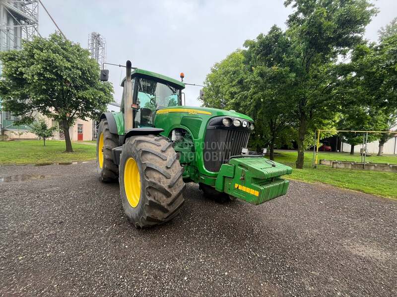 John Deere 8420