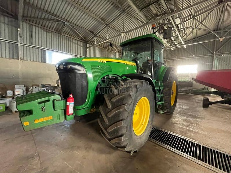 John Deere 8420