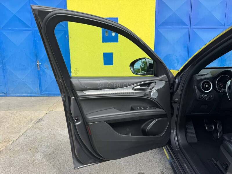 Alfa Romeo Stelvio SRBIJA/NOV/FUUL