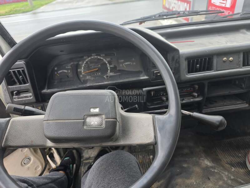 Mitsubishi L 300 2.5