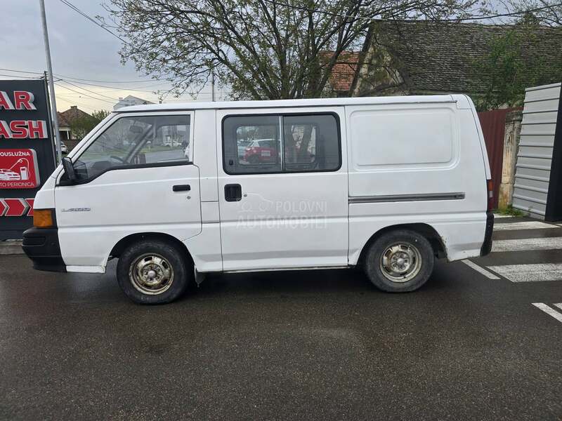Mitsubishi L 300 2.5