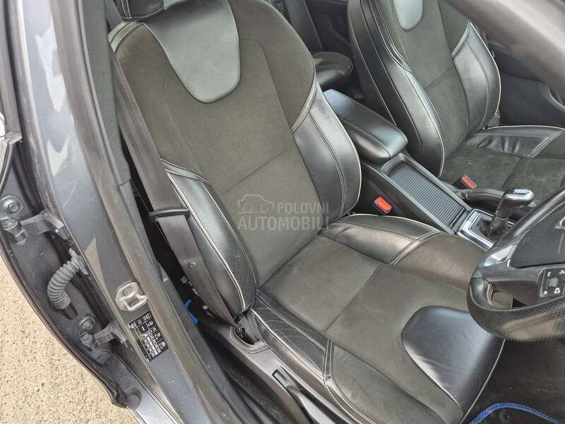 Volvo V40 d4
