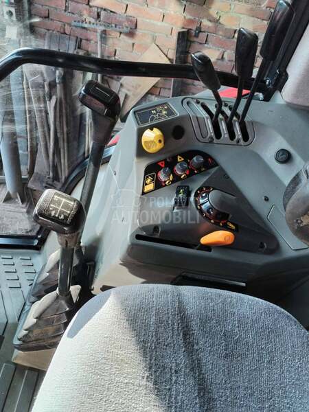 Massey Ferguson 8110