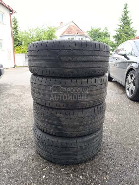 Dunlop 225/45 R19 Letnja