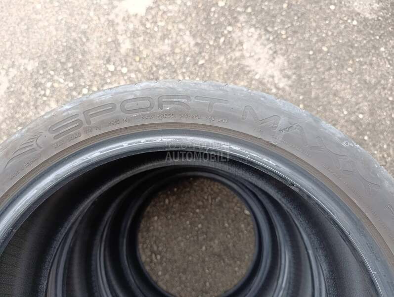 Dunlop 225/45 R19 Letnja