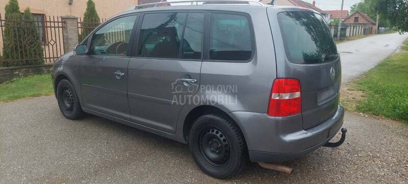 Volkswagen Touran 