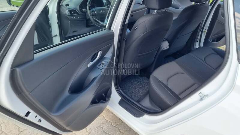 Hyundai i30 1.6 CRDI A.U.T.O.M