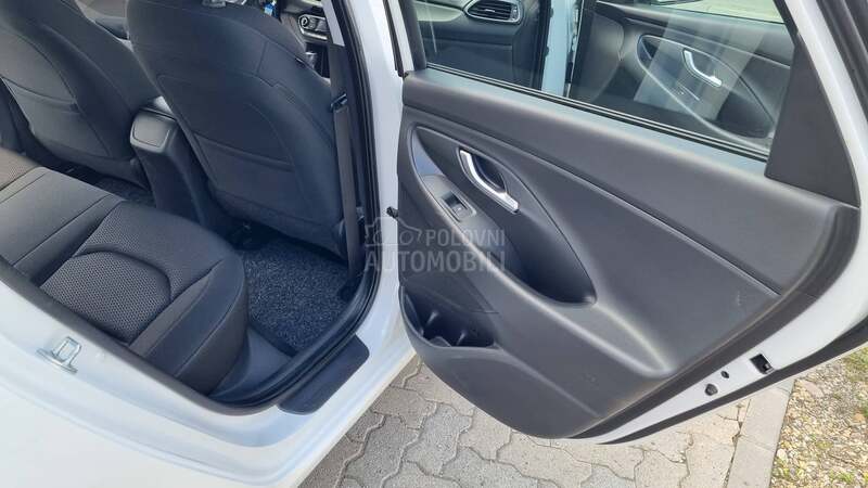 Hyundai i30 1.6 CRDI A.U.T.O.M