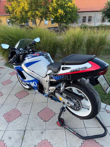 Suzuki Gsxr 600 srad
