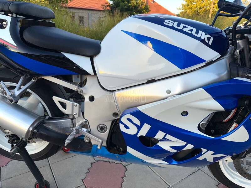 Suzuki Gsxr 600 srad
