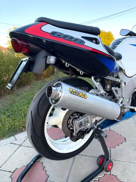 Suzuki Gsxr 600 srad