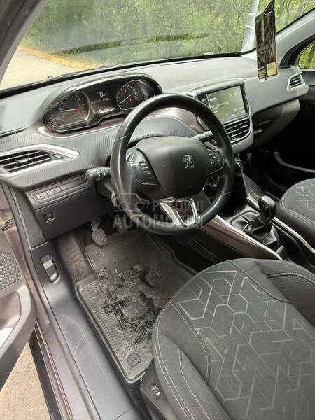 Peugeot 2008 1.2b LEP