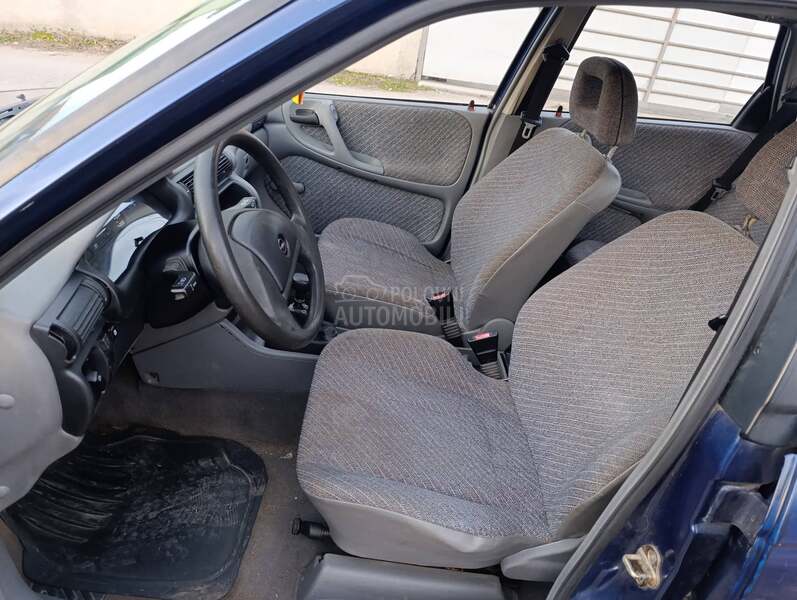 Opel Astra F 1.6i 8v