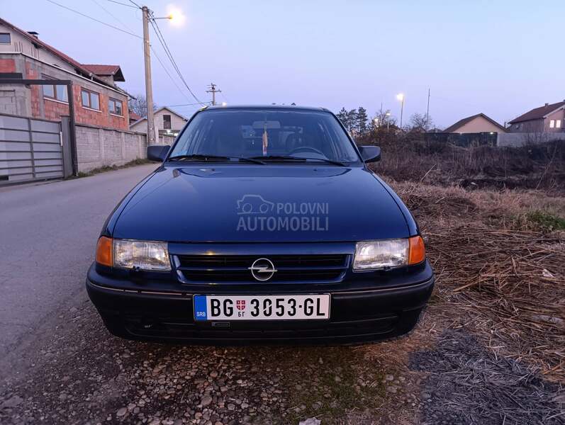 Opel Astra F 1.6i 8v