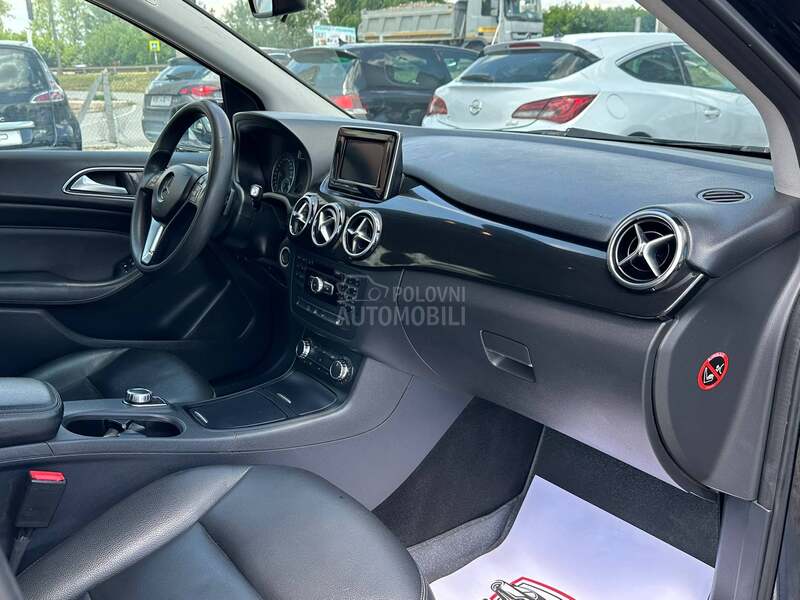 Mercedes Benz B 200 natural