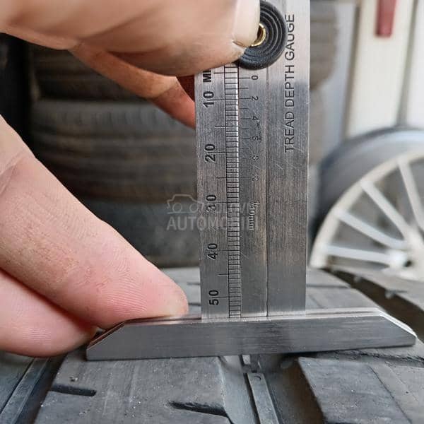 Pirelli 265/40 R22 Letnja