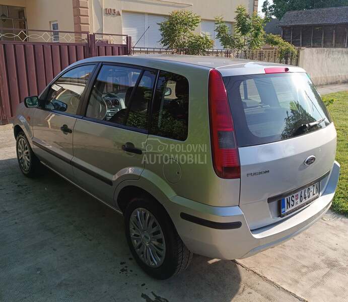 Ford Fusion 