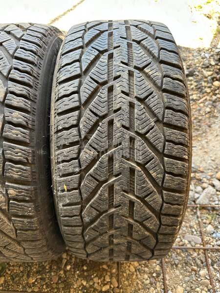 Taurus 225/45 R18 Zimska