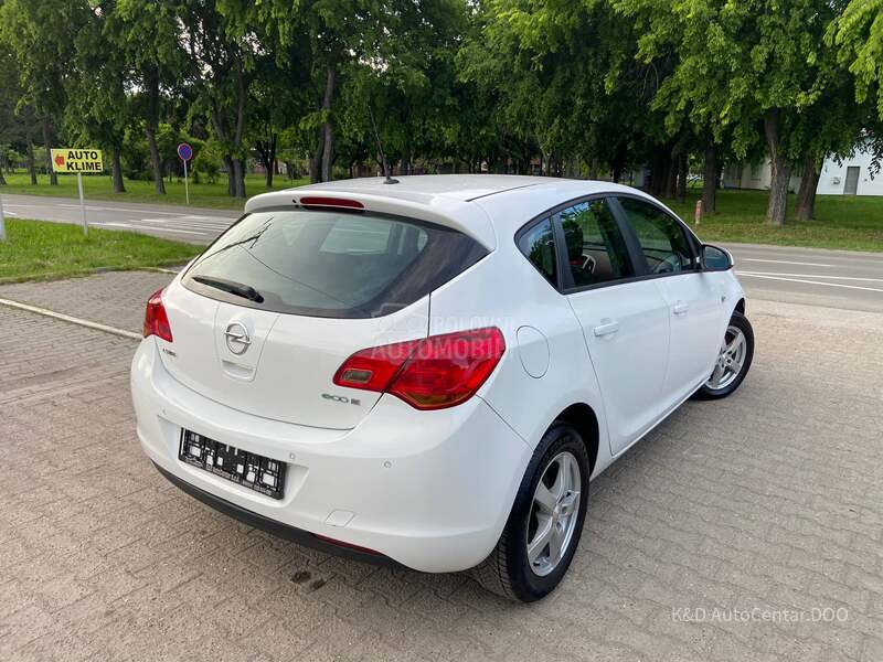 Opel Astra J 1.3 ecoFLEX CDTI