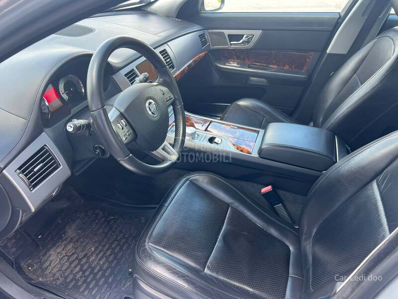 Jaguar XF 2.7 Diesel Prem Lux