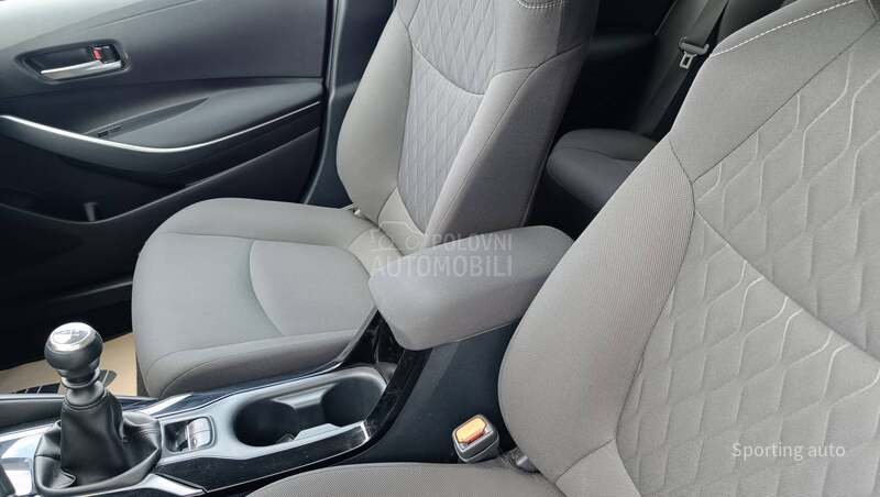 Toyota Corolla 1.6 SOL