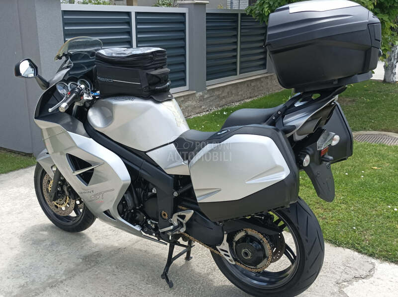 Triumph ST 1050 Sprint ABS  CH
