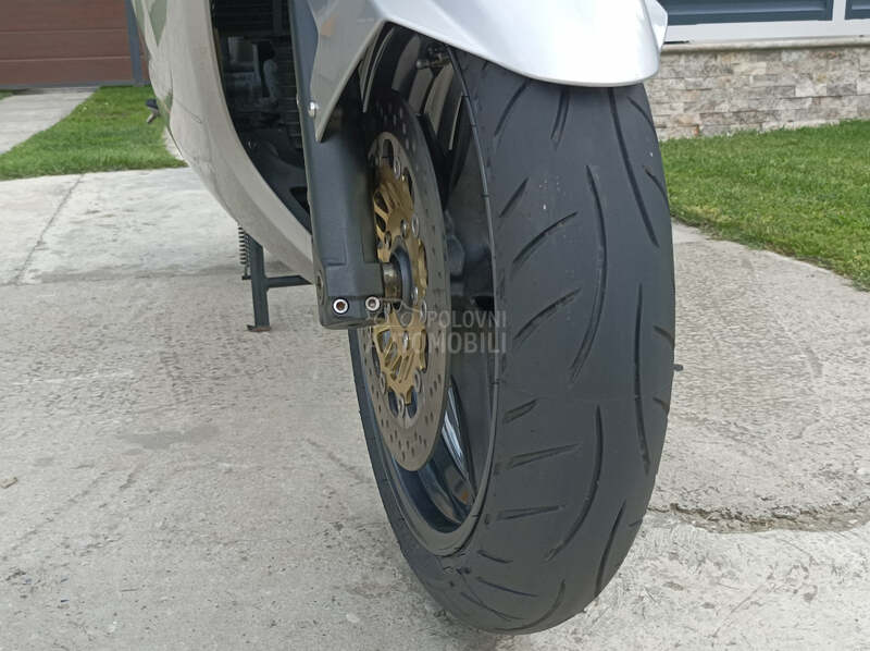 Triumph ST 1050 Sprint ABS  CH