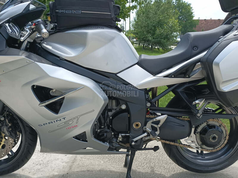 Triumph ST 1050 Sprint ABS  CH