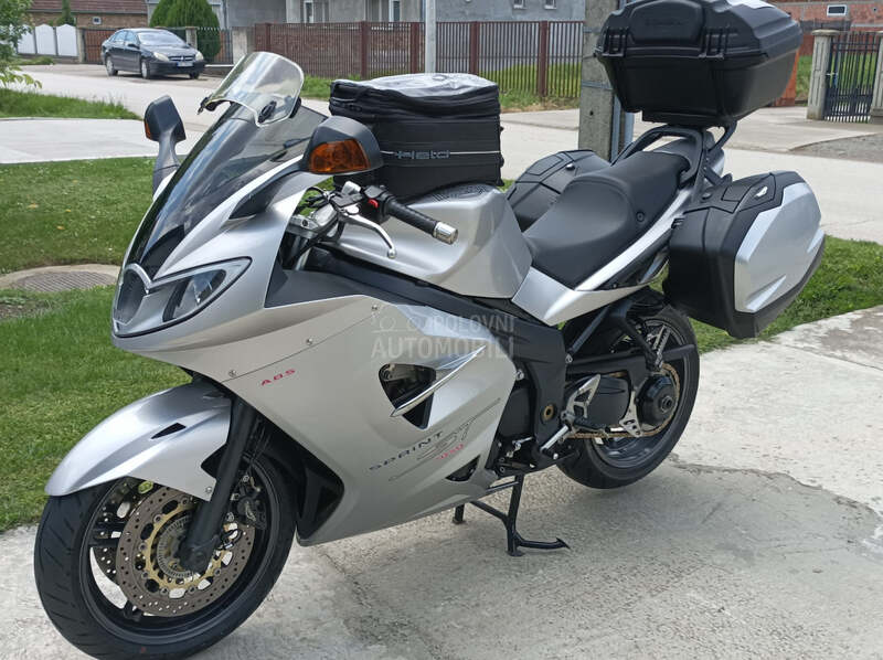 Triumph ST 1050 Sprint ABS  CH