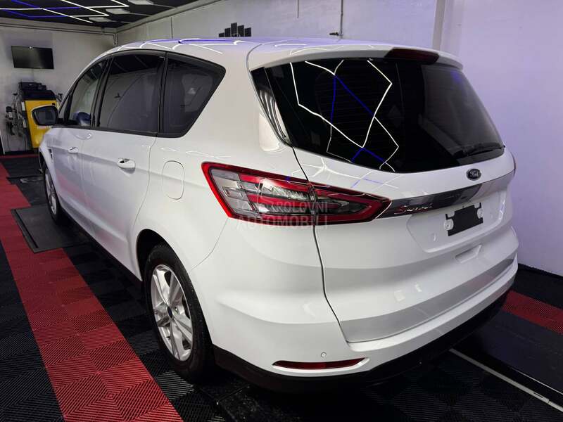 Ford S-Max S A L O N