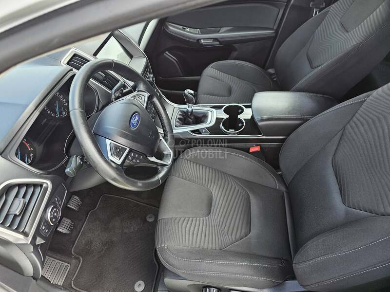 Ford S-Max S A L O N