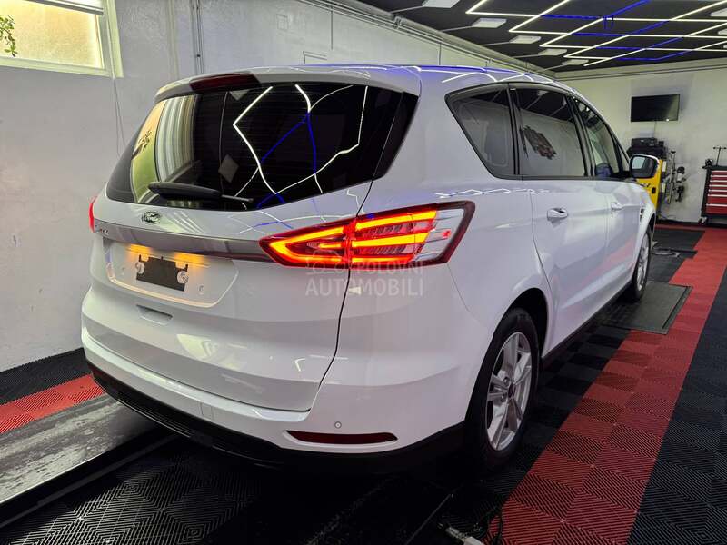 Ford S-Max S A L O N