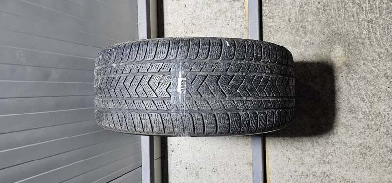 Pirelli 285/45 R20 Zimska