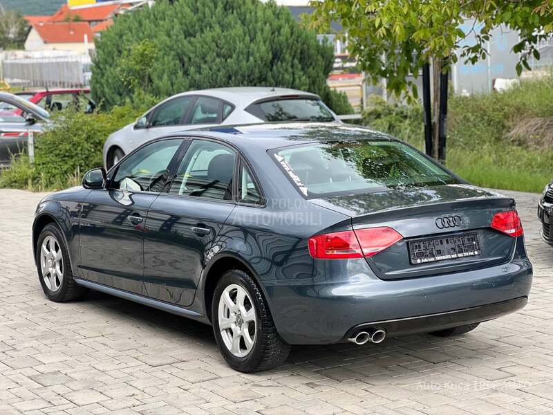 Audi A4 2.0 TDI/AMBITION/LED
