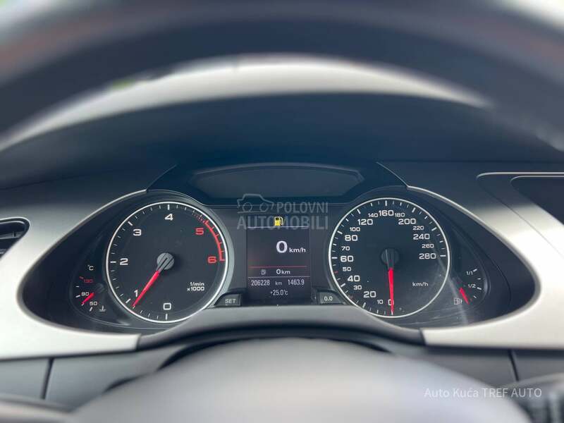Audi A4 2.0 TDI/AMBITION/LED
