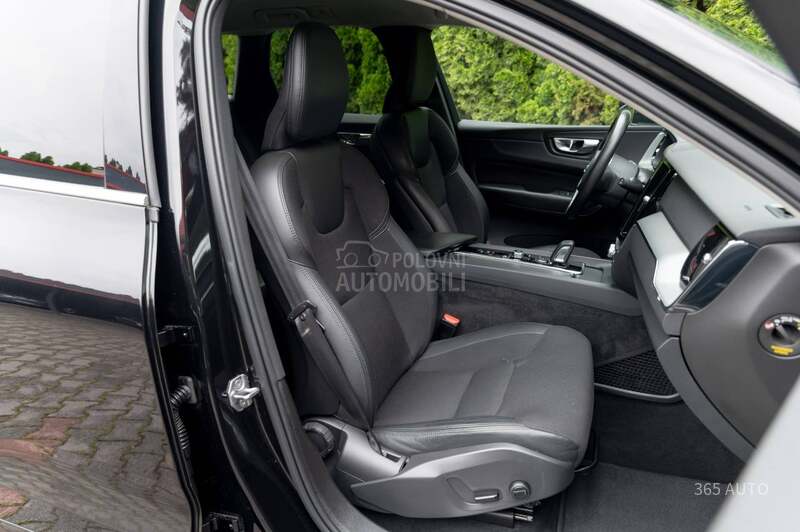Volvo XC60 B4/MHEV/PILOT ASSIST