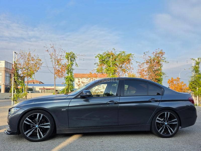 BMW 318 Sport paket AT8