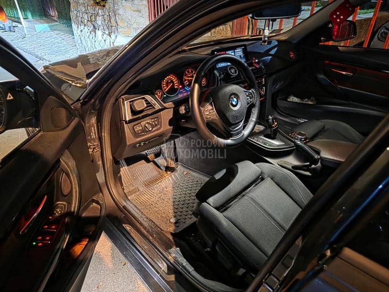 BMW 318 Sport paket AT8