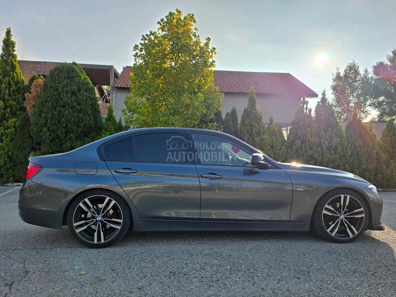 BMW 318 Sport paket AT8