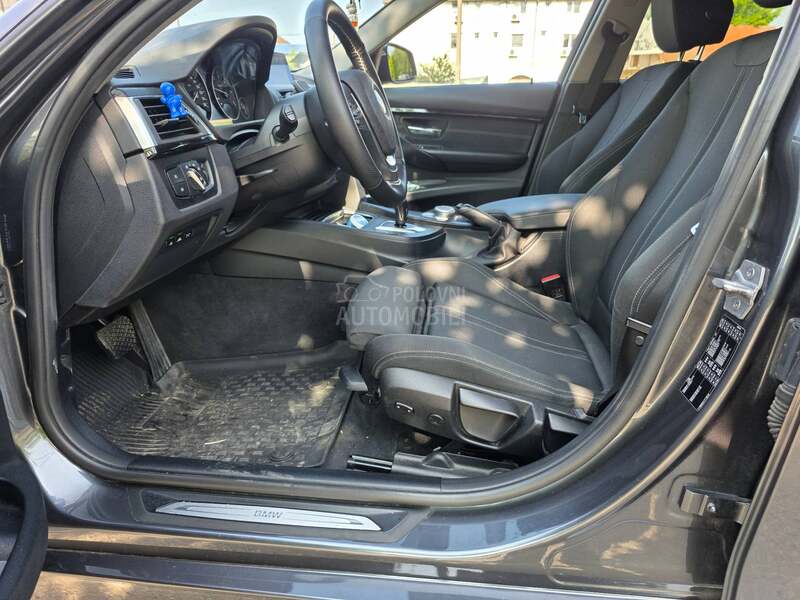 BMW 318 Sport paket AT8
