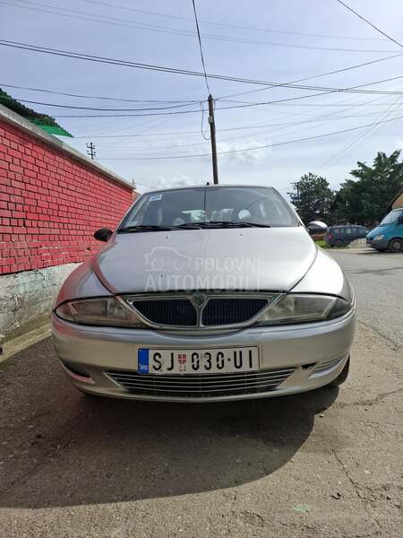 Lancia Ypsilon 