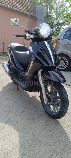 Piaggio Beverly 250 ie