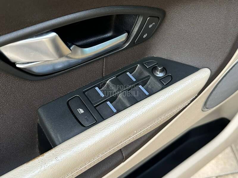 Land Rover Range Rover Evoque 2.2 TD4 / 4 x 4