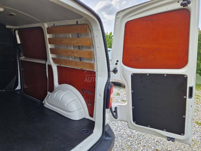 Volkswagen Transporter T5 1.9tdi klima