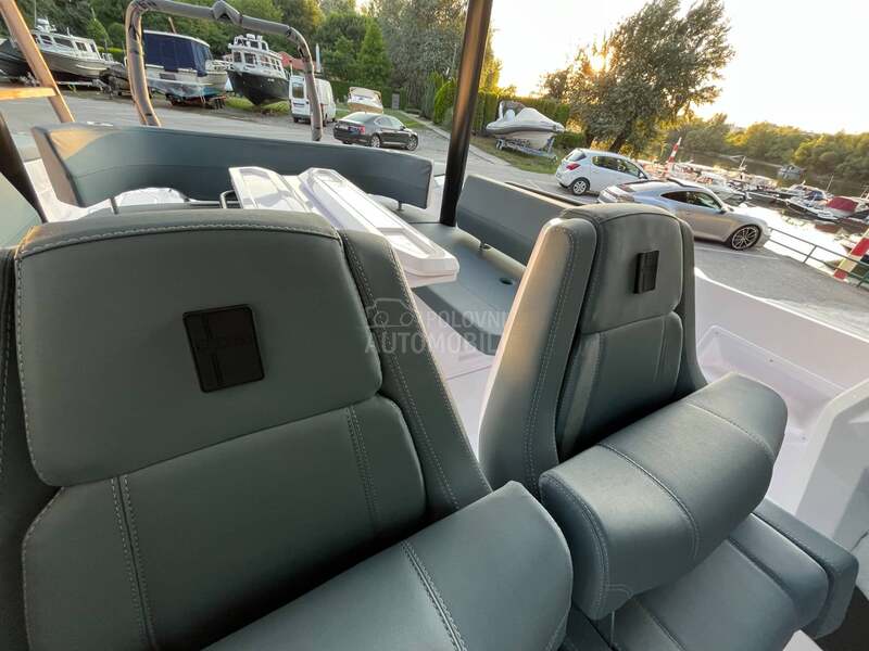 Axopar 29 Sun Top BRABUS