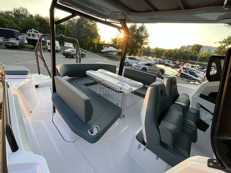Axopar 29 Sun Top BRABUS