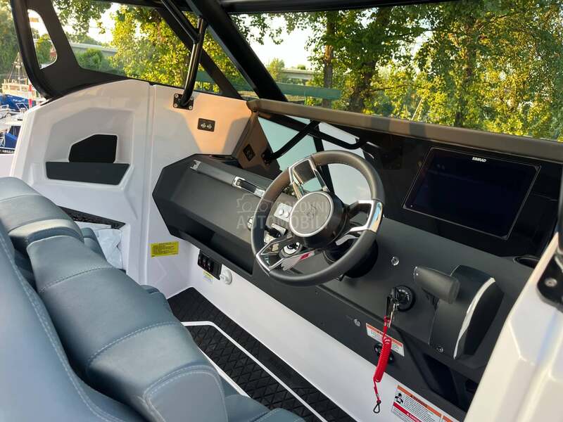Axopar 29 Sun Top BRABUS