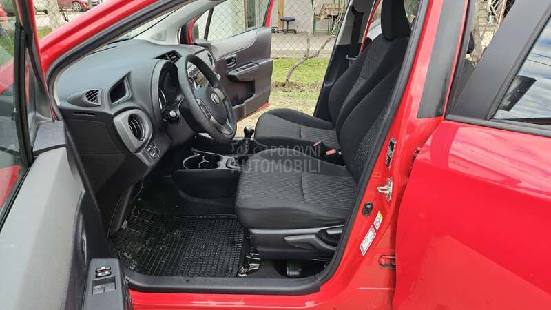 Toyota Yaris 1.0
