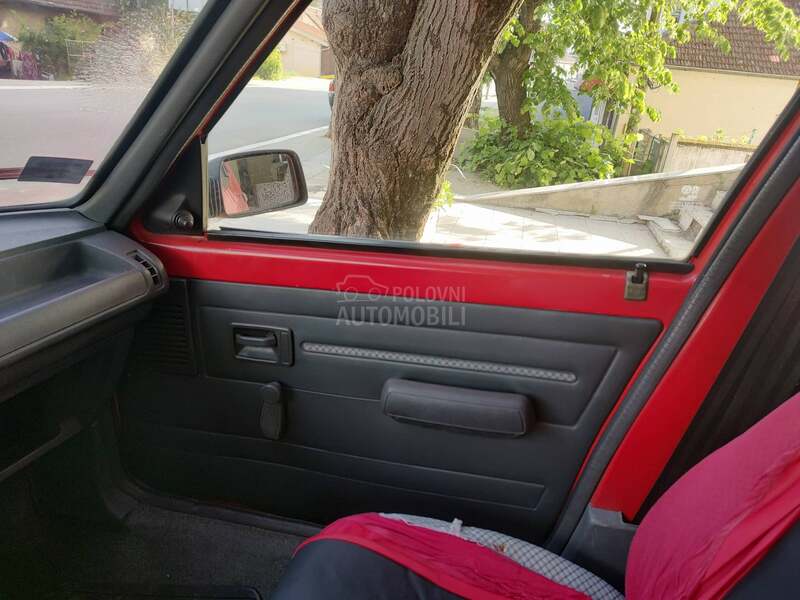 Peugeot 205 